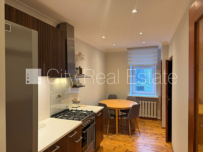 Фасадный дом, реставрированный дом, благоустроенная озеленённая территория, Рига - изображение 14