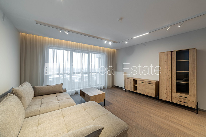 Jaunceltne, labiekārtots apzaļumots pagalms, vieta automašīnai, viena istaba izolēta, studio Rīga - foto 6