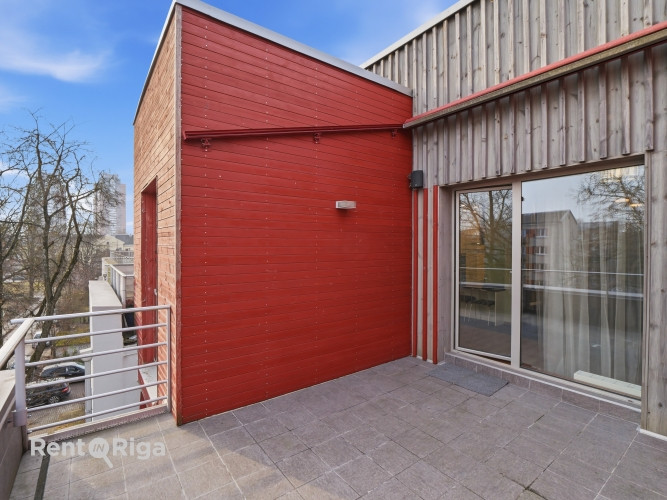 Pārdošanā plašs un kvalitatīvi izbūvēts 4 istabu dzīvoklis Šampēterī ar terasi. Rīga - foto 6