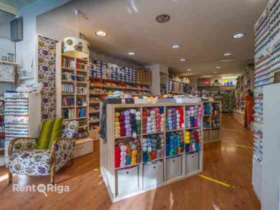 Продаётся полностью сданное в аренду доходное здание в центре Риги  ул. Стабу, 35 Rīga