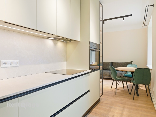 Ekskluzīva iespēja - ar augstas kvalitātes apdari dzīvoklis pašā Rīgas sirdī!  Plānojums: Rīga - foto 6