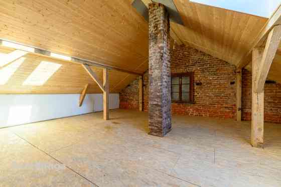 В продаже просторная мансардная квартира в самом сердце Старой Лиепаи с Liepāja