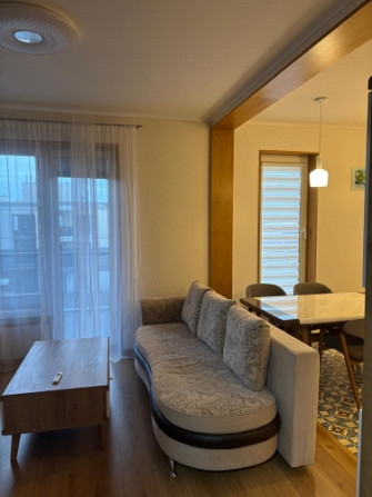 Īlgtermiņā tiek izīrēts 2 istabu dzīvoklis  jaunā projektā Saliena.  Plānojums: Studio Rīgas rajons - foto 3