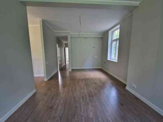 Предлагаем современную 3-комнатную квартиру с полной отделкой в Jūrmala