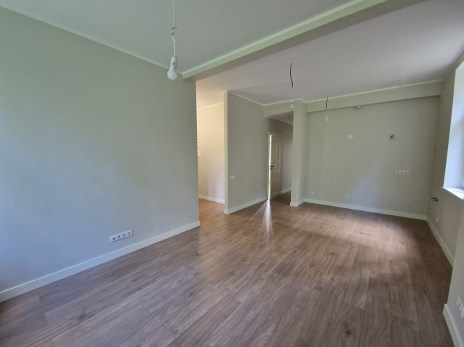 Piedāvājumā mūsdienīgs 2 guļamistabu dzīvoklis ar pilnu apdari renovētā projektā Jūrmala - foto 7