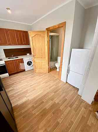 Земля в собственности, кирпичные стены, благоустроенная озеленённая территория, Jūrmala