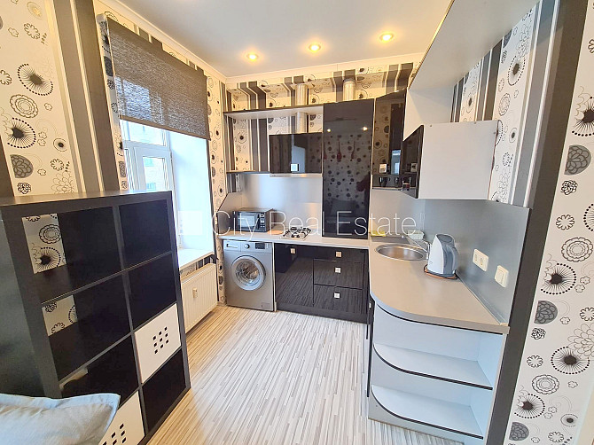 Pagalma ēka, renovēta māja, slēgts pagalms, ieeja no pagalma, ir lifts, kāpņu telpa pēc Rīga - foto 8