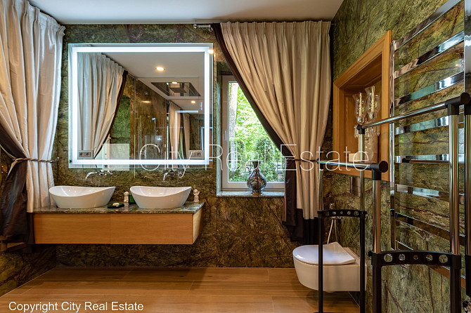 Jaunceltne, labiekārtota apzaļumota teritorija, teritorijas iebrauktuves vārti aprīkoti ar Jūrmala - foto 17