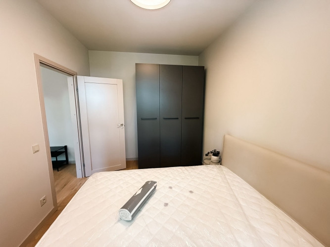 Izīrē pilnībā renovētu 2 istabu dzīvokli!  Ēka ir tikusi pilnībā renovēta- jauns jumts, Rīga - foto 6