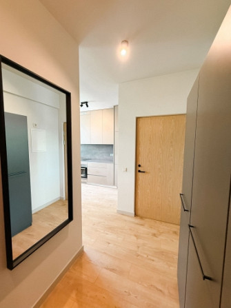 Izīrē pilnībā renovētu 2 istabu dzīvokli!  Ēka ir tikusi pilnībā renovēta- jauns jumts, Rīga - foto 8