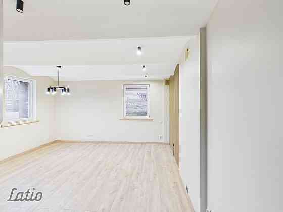 Moderns 2 istabu dzīvoklis Rīgas centrā  blakus parkiem, ar privātu autostāvvietu.
Tikko pabeigts pi Rīga