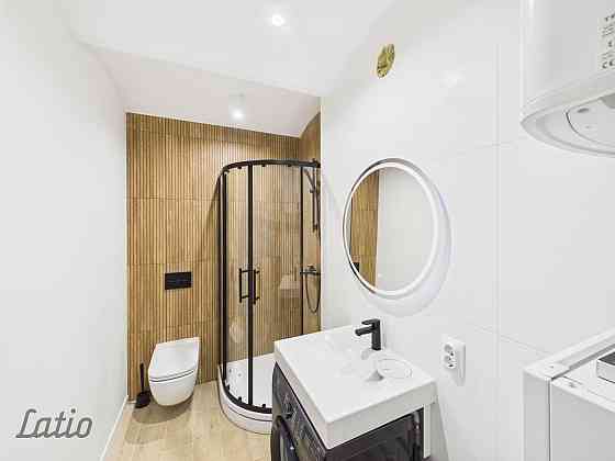 Moderns 2 istabu dzīvoklis Rīgas centrā  blakus parkiem, ar privātu autostāvvietu.
Tikko pabeigts pi Rīga