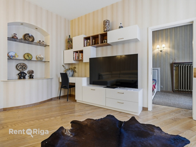 Ilgtermiņa īrei tiek piedāvāts gaumīgs un funkcionāls 2 istabu dzīvoklis Avotu ielā, klusā Rīga - foto 2