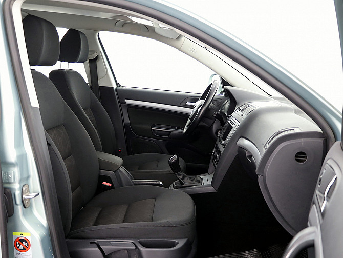 Skoda Octavia Elegance Facelift 1.2 77kW Tallina - foto 6