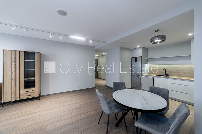 Новостройка, энергоэффективный дом, территория обнесена забором, места для Рига - изображение 12