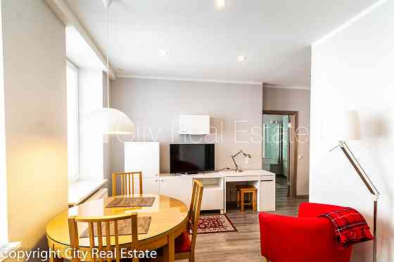 Новостройка, закрытый двор, место для машины, апартаменты люкс, лифт, количество Rīga