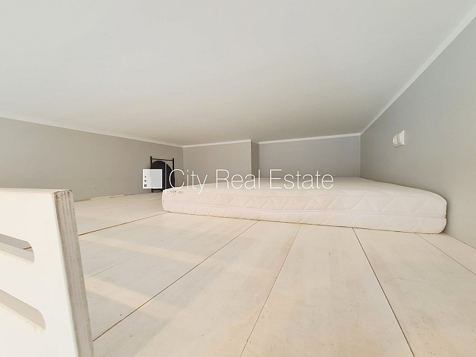 Фасадный дом, реновированный дом, закрытый двор, вход с улицы, лестничная клетка Рига - изображение 6