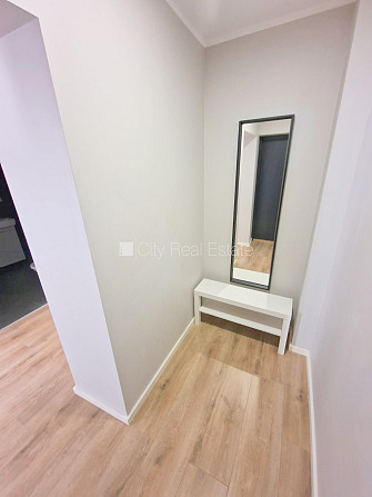 Здание во дворе, реновированный дом, закрытый двор, вход с улицы и со двора, Рига - изображение 16