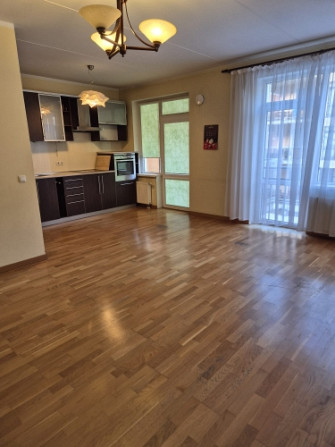 Просторная и функциональная 2-комнатная квартира в зелёном районе Межциемс Рига - изображение 1