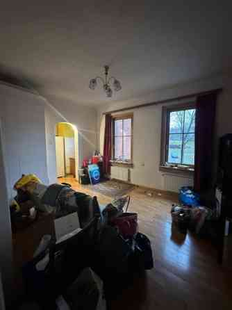 Четырёхкомнатная квартира с характером и потенциалом!  Предлагается просторная Рига