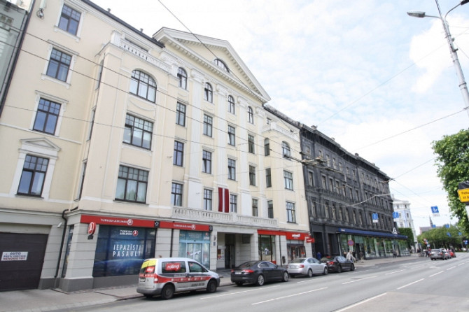 Офис в отреставрированном офисном здании .  + 3 этаж. + Высокие потолки, большие Рига - изображение 1