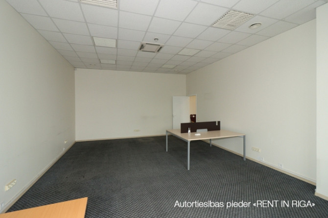 Офис в отреставрированном офисном здании .  + 3 этаж. + Высокие потолки, большие Рига - изображение 9