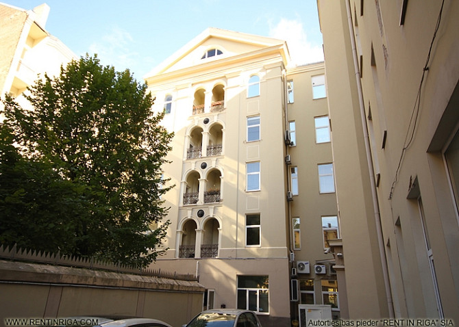 Офис в отреставрированном офисном здании .  + 3 этаж. + Высокие потолки, большие Рига - изображение 2