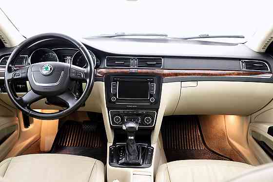 Skoda Superb Highline ATM 2.0 TDI 125kW Tallina