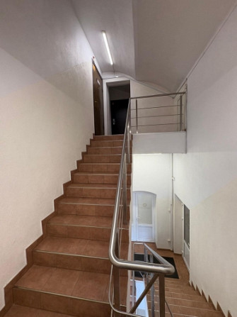 Tikko pēc remonta biroja telpas Krišjāņa Barona ielā 130, Rīgā.  Telpas ir gaišas, Rīga - foto 7