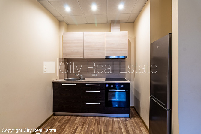 Renovēta māja, viena kvadrātmetra apsaimniekošanas maksa mēnesī  0,8 EUR, slēgts pagalms, Rīgas rajons - foto 2