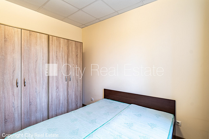 Renovēta māja, viena kvadrātmetra apsaimniekošanas maksa mēnesī  0,8 EUR, slēgts pagalms, Rīgas rajons - foto 8