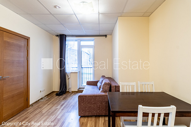 Renovēta māja, viena kvadrātmetra apsaimniekošanas maksa mēnesī  0,8 EUR, slēgts pagalms, Rīgas rajons - foto 5