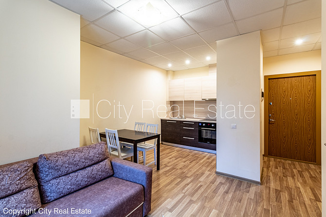 Renovēta māja, viena kvadrātmetra apsaimniekošanas maksa mēnesī  0,8 EUR, slēgts pagalms, Rīgas rajons - foto 3