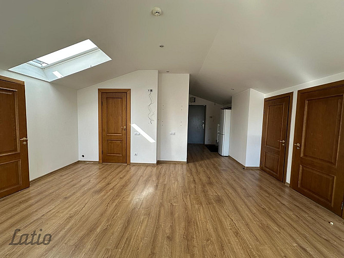 Četru istabu dzīvoklis 2017.gadā renovētā mūra nama, kas būvēts funkcionālisma stilā 1934.gadā, mans Рига - изображение 5