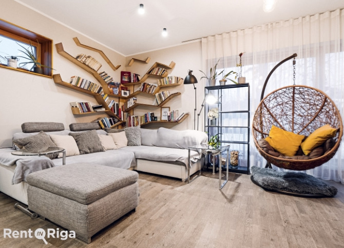 Tiek pārdota plaša, mūsdienīga un gaiša ģimenes māja Jaundubultos ar atsevišķu viesu māju Jūrmala - foto 9