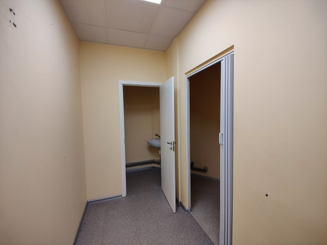 Tirdzniecības telpas Maskavas ielā 425a, šosejas malā.  Telpas sastāv no lielas tirdzniecības Rīga - foto 6