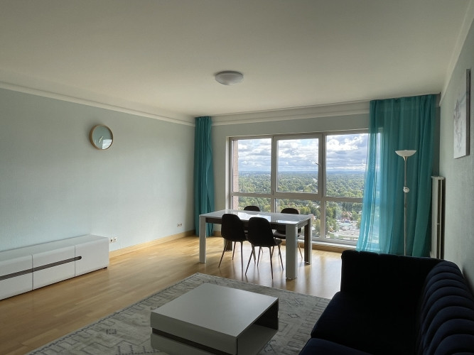 Сдается просторная 3хкомнатная квартира в многоэтажном жилом и деловом Рига - изображение 1