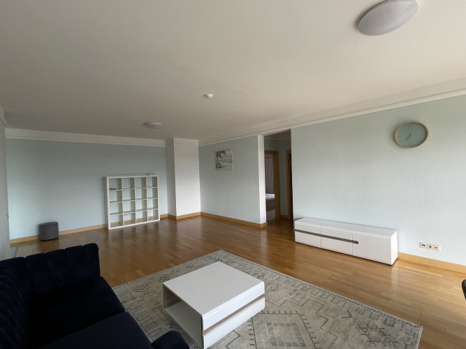 Сдается просторная 3хкомнатная квартира в многоэтажном жилом и деловом Рига - изображение 4