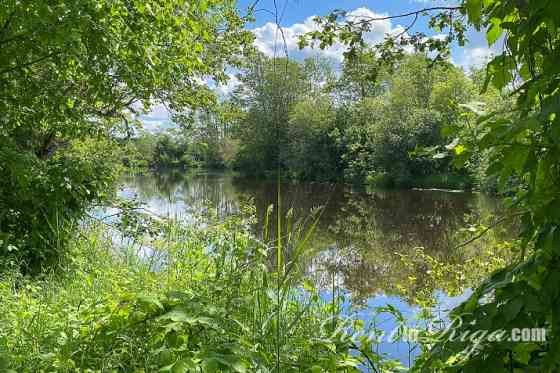 Земельный участок под застройку на первой линии у реки Jugla. Престижное Рижский район