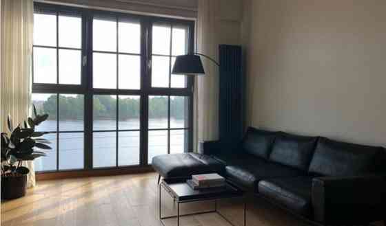 Сдается  2-комнатная квартира в новом проекте "Promenade" с видом на Даугаву. Квартира Рига