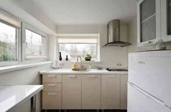 Предлагается кирпичный семейный дом в Олайнском районе, д/к Ezītis, с прочной Рига