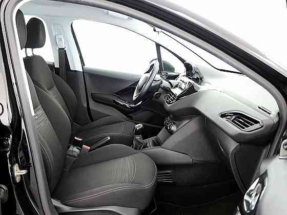Peugeot 208 Elegance 1.0 50kW Tallina