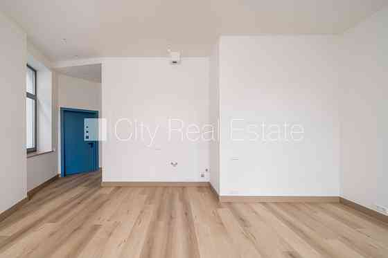 Проект - Place 4, фасадный дом, реновированный дом, закрытый двор, вход с улицы, лифт, Рига