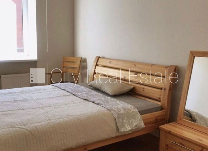 Реновированный дом, закрытый двор, лестничная клетка после капитального ремонта, Рига - изображение 6