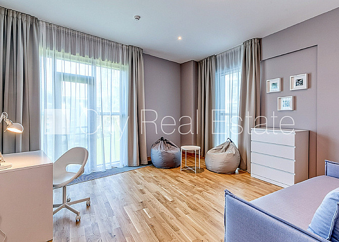 Новостройка, фасадный дом, благоустроенная озеленённая территория, место для Юрмала - изображение 16