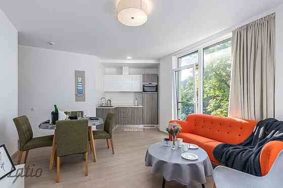 Izīrējam divu istabu dzīvokli Klīversalā ar panorāmas logiem un izcilu atrašanās vietu!

Divu istabu Rīga