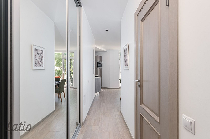 Izīrējam divu istabu dzīvokli Klīversalā ar panorāmas logiem un izcilu atrašanās vietu!

Divu istabu Рига - изображение 3