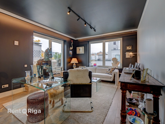 Продаётся квартира на верхнем этаже с впечатляющей террасой (60м2) в тихом центре Рига - изображение 6