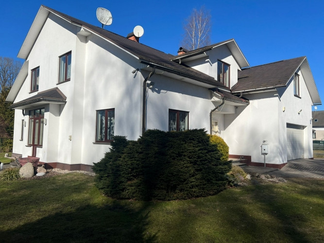 Skaista un kvalitatīva privātmāja Dzintaros, Jūrmalā  Pārdošanā gaumīga un plaša Jūrmala - foto 2