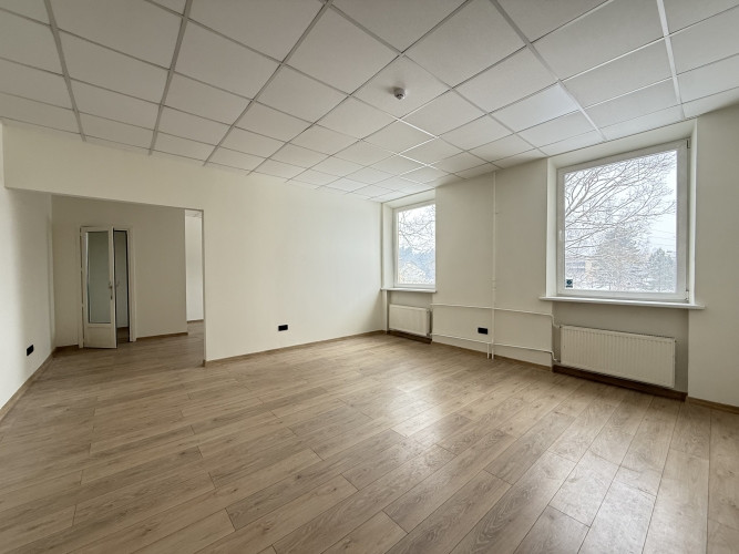 ОФИСНЫЕ ПОМЕЩЕНИЯ В АРЕНДУ В ШМЕРЛИ  РИЖСКАЯ КИНОСТУДИЯ  Сдаются в аренду офисные Рига - изображение 1